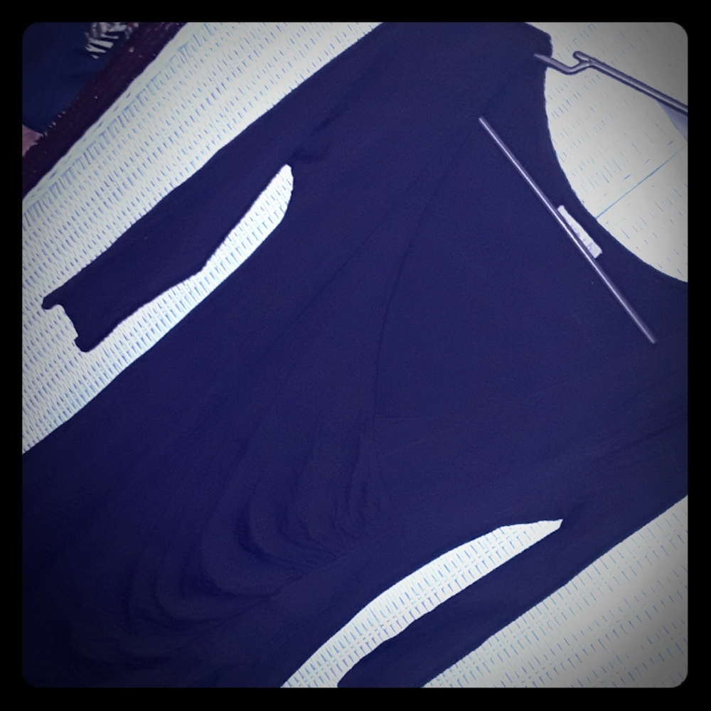 Black dress that flatters  curves
